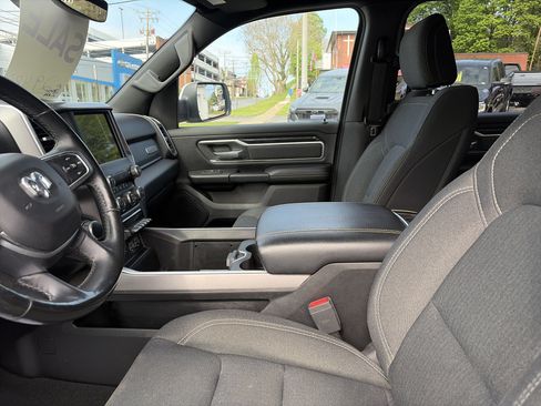 Used 2019 RAM 1500 Big Horn AWD/4WD image 10