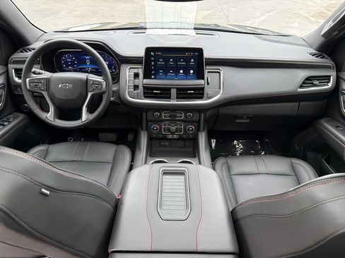 Used 2024 Chevrolet Suburban RST w/ Luxury Package image 27