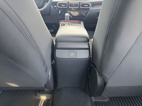 New 2026 Nissan Sentra SV w/ SV Convenience Package FWD image 7