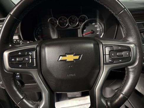 Used 2021 Chevrolet Suburban LT AWD/4WD image 10