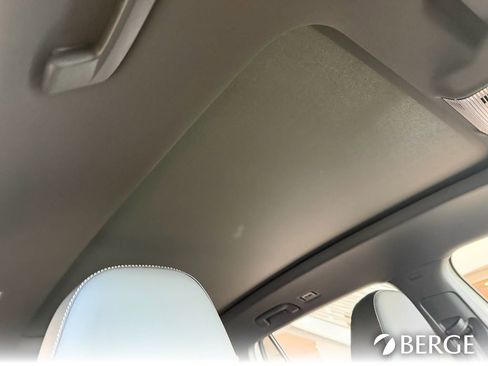 New 2026 Volkswagen Tiguan SE R-Line FWD image 12