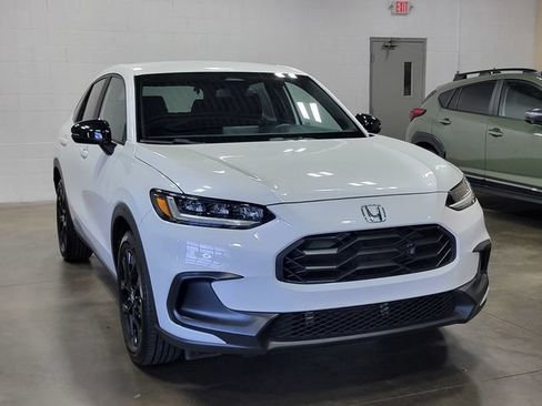 Certified 2024 Honda HR-V Sport image 4