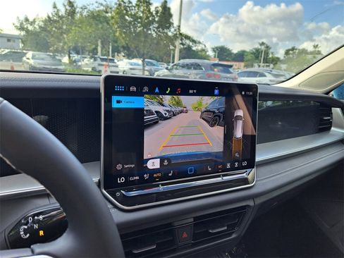 New 2026 Volkswagen Tiguan SE image 10