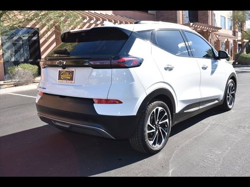 Used 2023 Chevrolet Bolt EUV Premier w/ Sun & Sound Package image 7