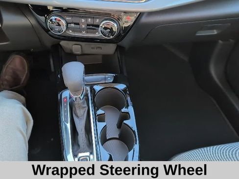 New 2026 Chevrolet Trax LT w/ Driver Confidence Package image 6