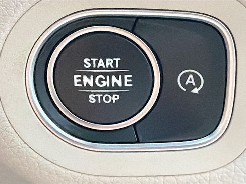 Used 2020 Mercedes-Benz GLE 350 4MATIC image 36
