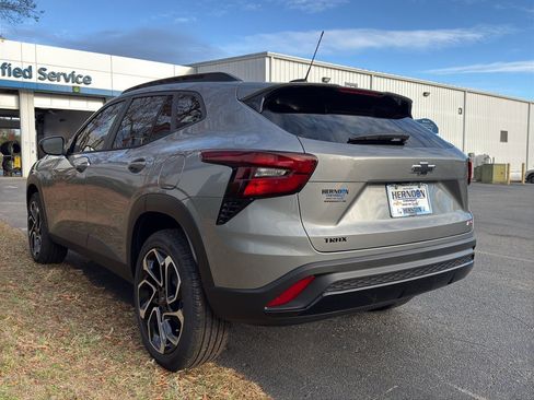 New 2026 Chevrolet Trax RS image 6