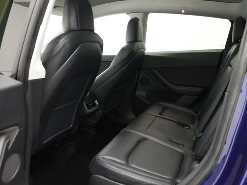 Used 2021 Tesla Model Y 2WD image 25