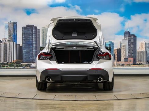 Used 2025 BMW 230i xDrive Coupe w/ Convenience Package image 12