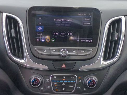 Used 2019 Chevrolet Equinox LT w/ Sun & Navigation Package AWD/4WD image 20