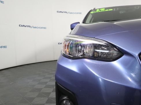 Used 2019 Subaru Crosstrek 2.0i Premium w/ Eyesight System image 3
