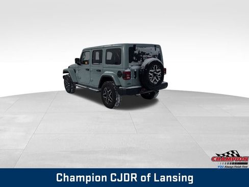 Used 2024 Jeep Wrangler Sahara image 3