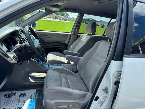 Used 2002 Toyota Highlander 2WD image 16