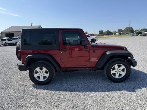 Used 2013 Jeep Wrangler Sport AWD/4WD image 3