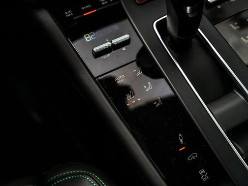 New 2026 Porsche Macan GTS image 25