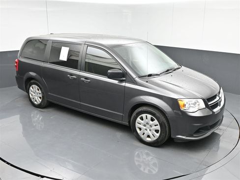 Used 2019 Dodge Grand Caravan SE w/ UConnect Hands-Free Group FWD image 38