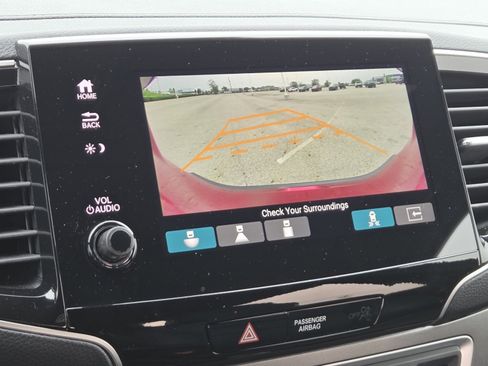 Used 2023 Honda Passport EX-L image 8