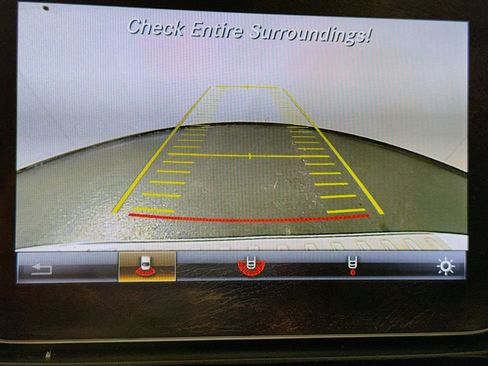 Used 2018 Mercedes-Benz GLE 350 w/ Premium 1 Package image 19