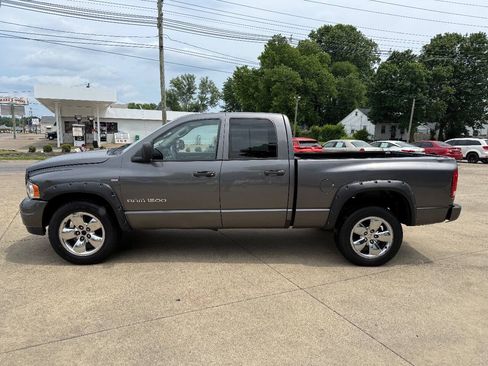 Used 2004 Dodge Ram 1500 Truck SLT w/ Sport Appearance Group AWD/4WD image 2