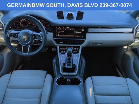 Used 2022 Porsche Cayenne S AWD/4WD image 16