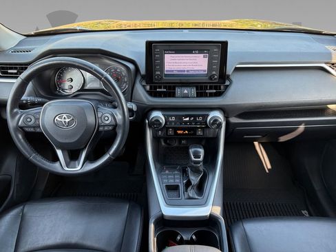 Used 2019 Toyota RAV4 XLE Premium w/ Cold Weather Package image 6