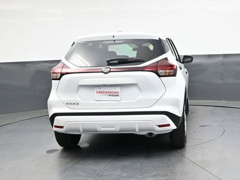 Used 2025 Nissan Kicks Play S image 4