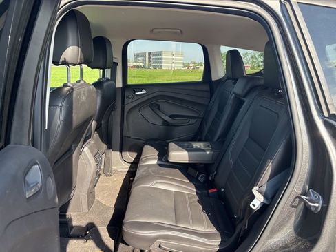 Used 2017 Ford Escape Titanium FWD image 15