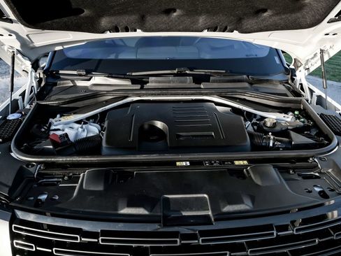 Used 2022 Land Rover Range Rover SE image 46