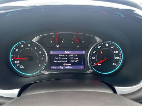 Used 2021 Chevrolet Traverse LT image 23