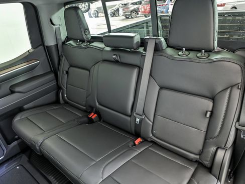 New 2026 GMC Sierra 1500 Denali AWD/4WD image 12