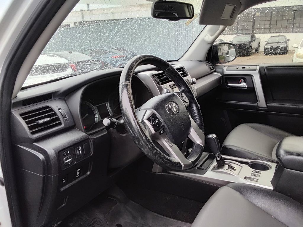 Used 2015 Toyota 4Runner SR5 Premium AWD/4WD image 8