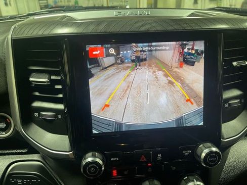 Used 2025 RAM 3500 Big Horn AWD/4WD image 17