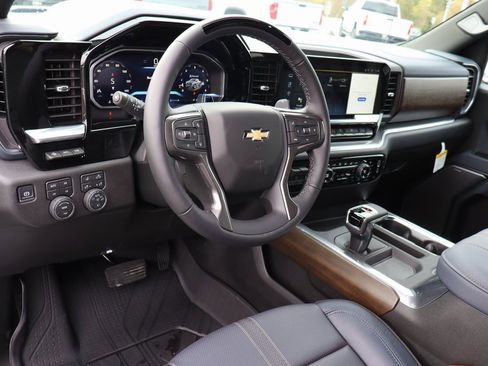 New 2026 Chevrolet Silverado 1500 High Country image 5
