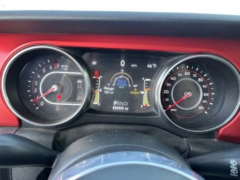 Used 2018 Jeep Wrangler Unlimited Rubicon w/ LED Lighting Group image 15