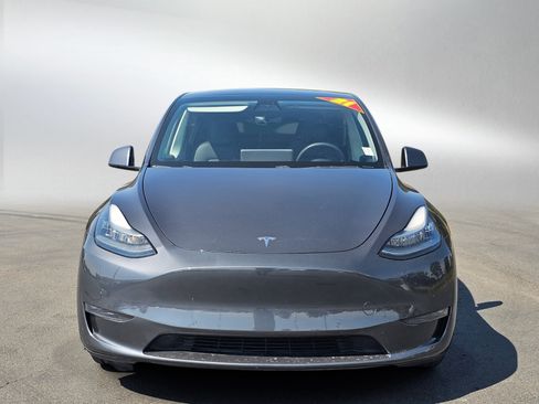 Used 2021 Tesla Model Y Long Range AWD/4WD image 8