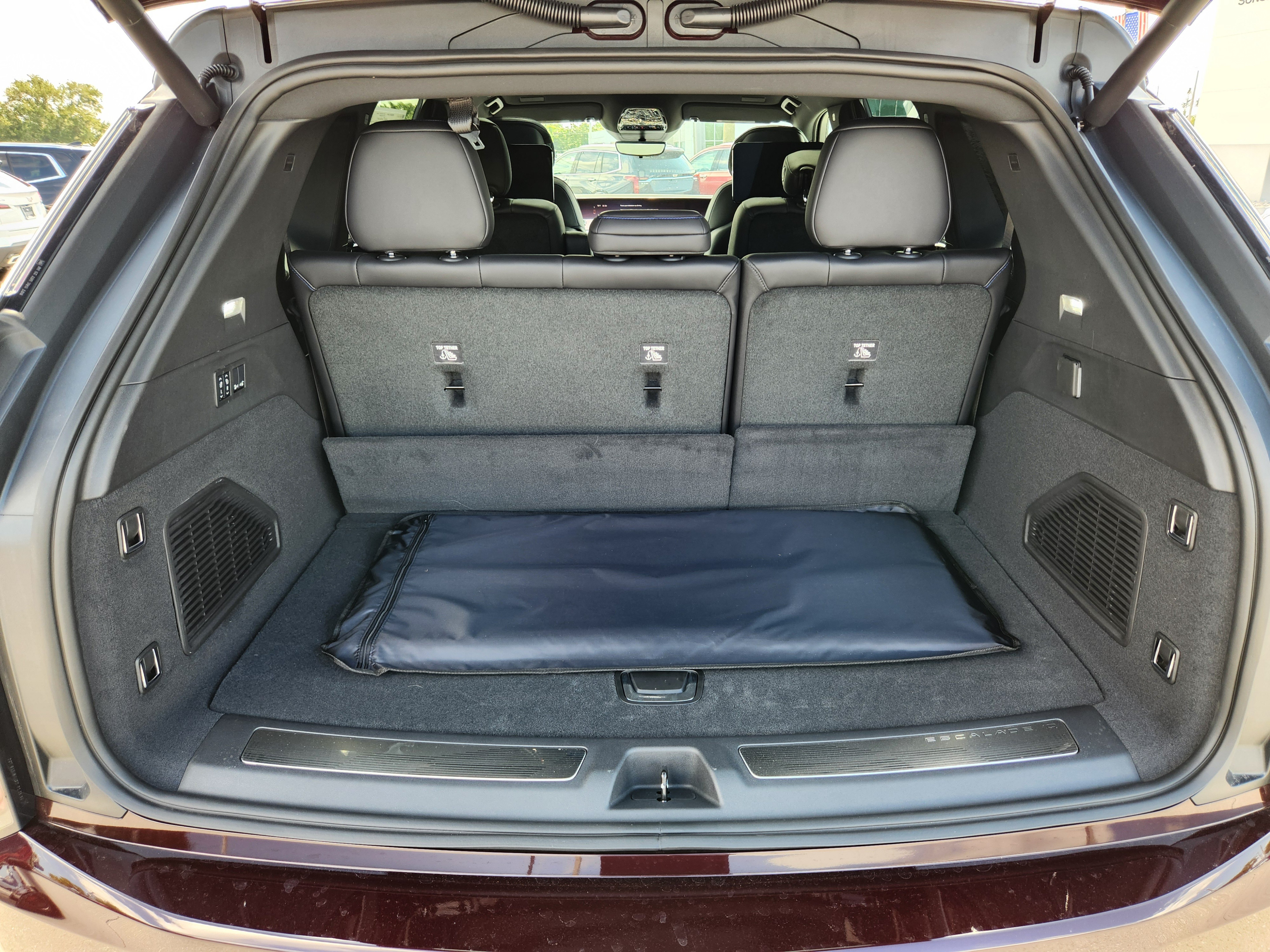 New 2025 Cadillac Escalade IQ Luxury 1 AWD/4WD image 12