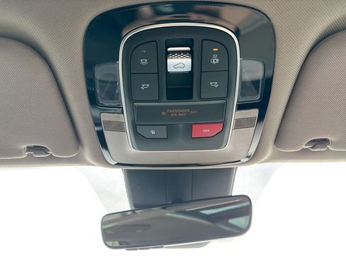 Used 2023 Hyundai Santa Fe SEL Premium image 32