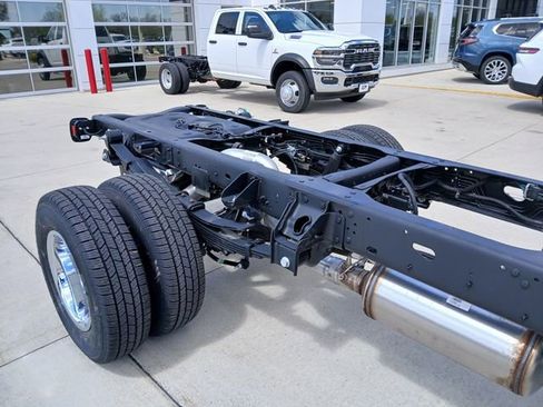 New 2026 RAM 3500 Tradesman AWD/4WD image 14