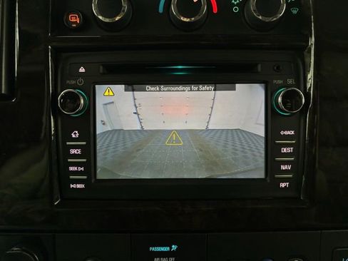 Used 2020 Chevrolet Express 2500 Explorer Limited SE w/ Enhanced Convenience Package image 25