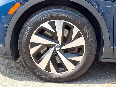 Used 2023 Volkswagen ID.4 Pro RWD image 8