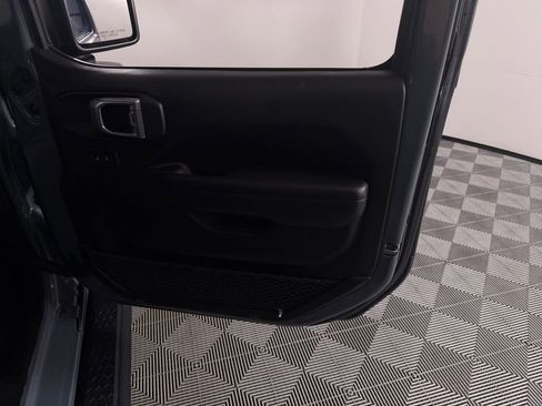 Used 2024 Jeep Wrangler Unlimited w/ Technology Group AWD/4WD image 33