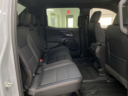 Used 2025 Chevrolet Silverado EV RST AWD/4WD image 17