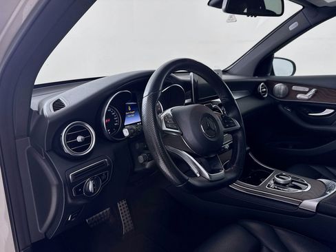 Used 2019 Mercedes-Benz GLC 300 image 10