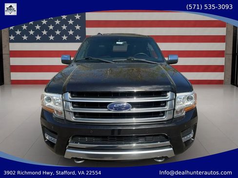 Used 2015 Ford Expedition Platinum AWD/4WD image 2