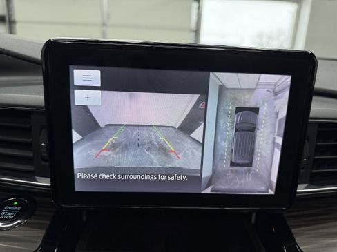 Used 2021 Ford Explorer Limited w/ Class III Trailer Tow Package image 18