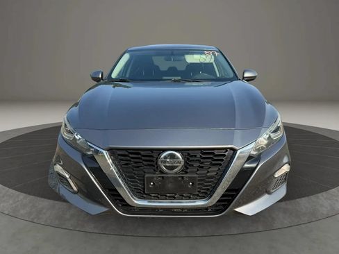 Used 2020 Nissan Altima 2.5 S FWD image 2