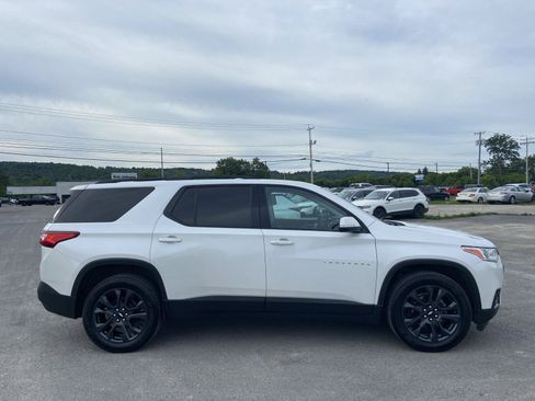 Used 2021 Chevrolet Traverse RS AWD/4WD image 6