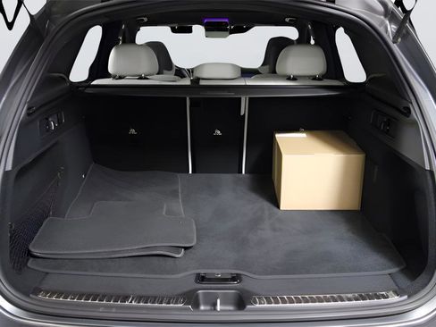 Used 2023 Mercedes-Benz GLC 300 GLC 300 4MATIC w/ Leatherette, image 39