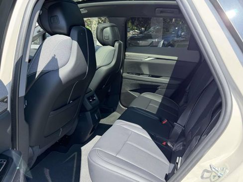 Used 2027 Cadillac Optiq Luxury w/ LPO, Floor Liner Package AWD/4WD image 13