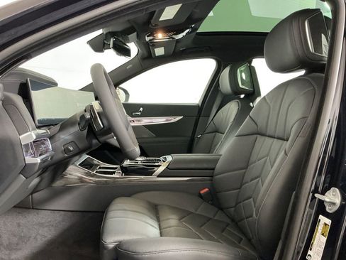 New 2026 BMW 740i RWD image 11